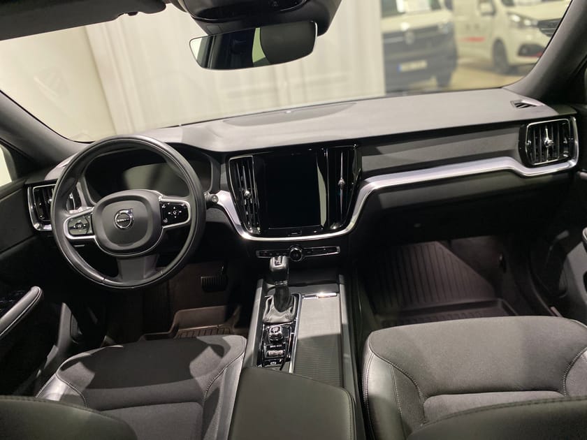 Bild 2 av Volvo V60 Cross Country D4 AWD Advanced SE II