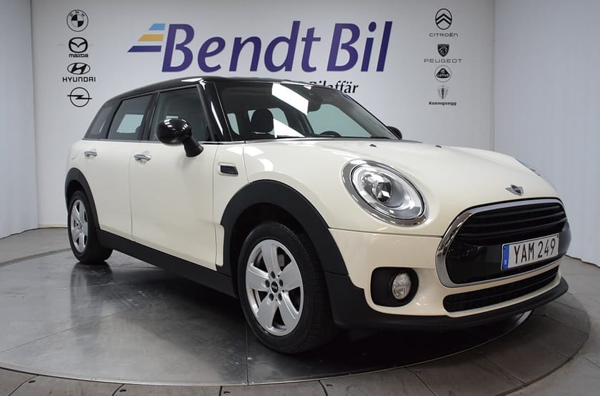 Bild 1 av MINI Cooper Clubman Connected / Farthållare / Nyservad