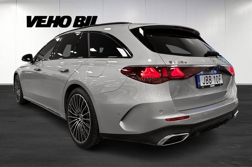 Bild 4 av Mercedes-Benz E 300 T e AMG Distronic 360 Kamera Minnespaket Keyless
