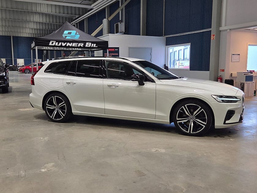 Bild 3 av Volvo V60 T6 AWD Geartronic R-Design Skinn Navi V-hjul