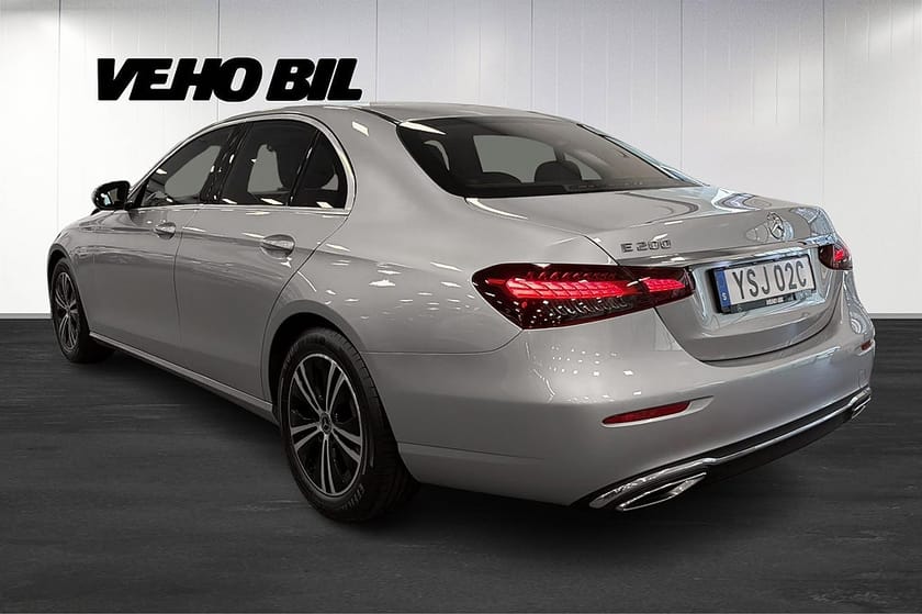 Bild 4 av Mercedes-Benz E 200 9G-Tronic Avantgarde Drag Navi Kamera Navi
