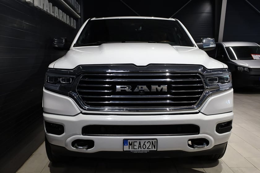 Bild 2 av RAM 1500 Crew Cab Dodge Limited Longhorn 5.7 V8 Hemi 395hk Multi-Function/Kåpa