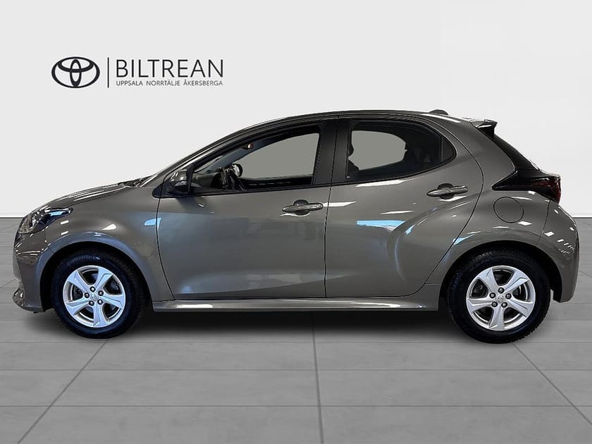 Bild 4 av Toyota Yaris Hybrid 1,5 Active Komfortpaket P-sensorer V-hjul Ingår!