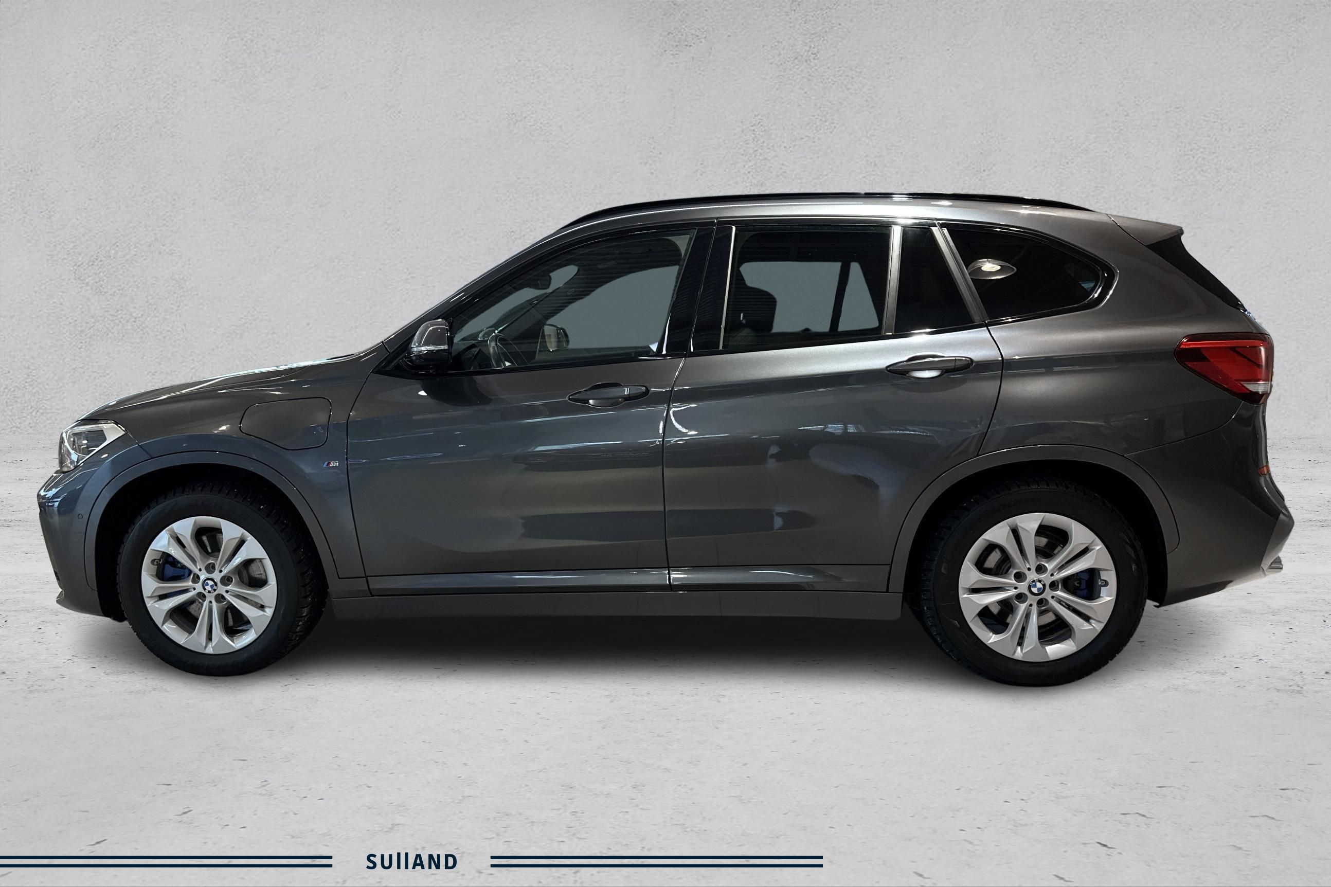 Thumnail bilde 1 av BMW X1 xDrive25e