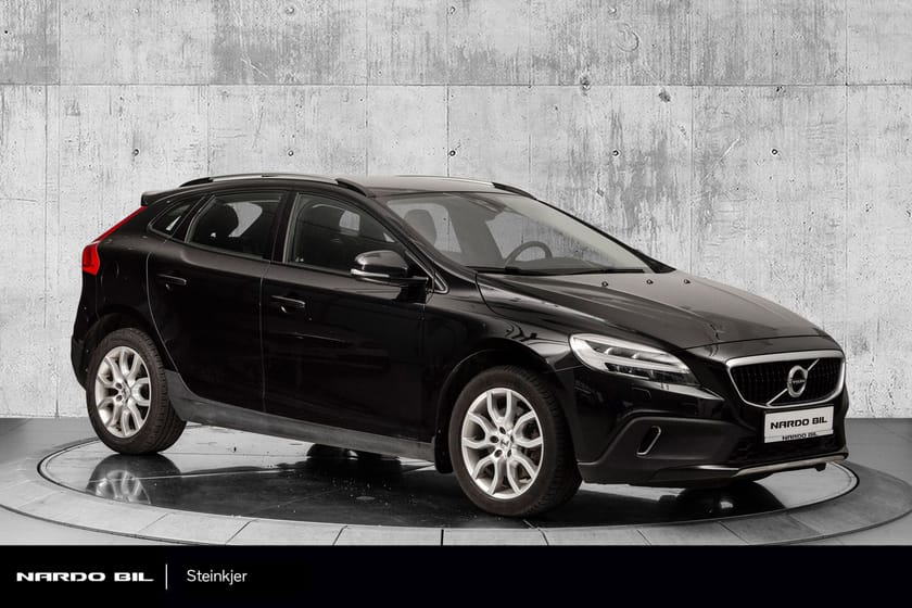 Bilde 1 av Volvo V40 Cross Country T3 Summum RYGGEKAMERA/CRUISE/WEBASTO