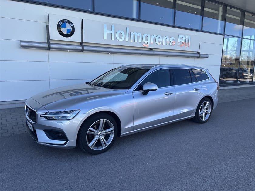 Bild 1 av Volvo V60 D3 AWD Momentum Applecarplay Skinn Adaptiv.fart Navi Drag Värmare
