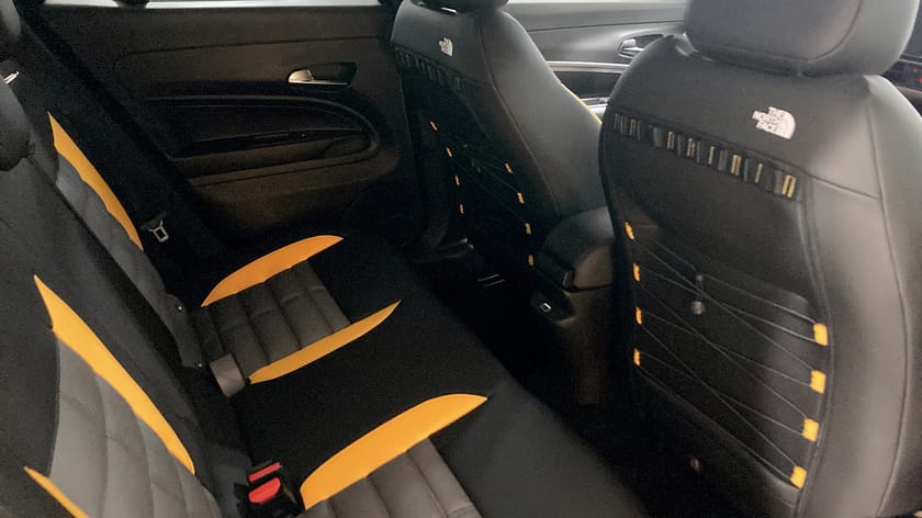 Bild 5 av Jeep Avenger 4xe The North Face 1.2T Hybrid 136hk