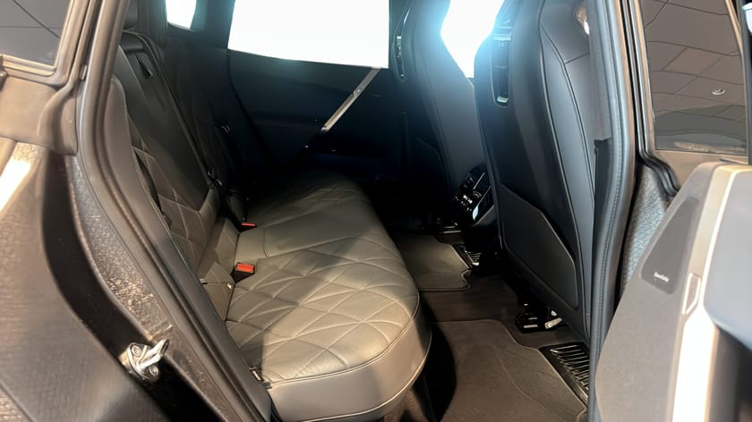 Bild 5 av BMW iX xDrive40 H/K Pano Drag