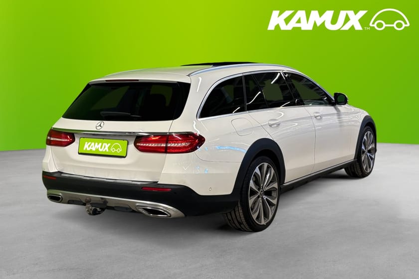 Bild 4 av Mercedes-Benz E 220 d 4MATIC All-Terrain 9G-Tronic Pano Luftfjädring Widescreen Navi