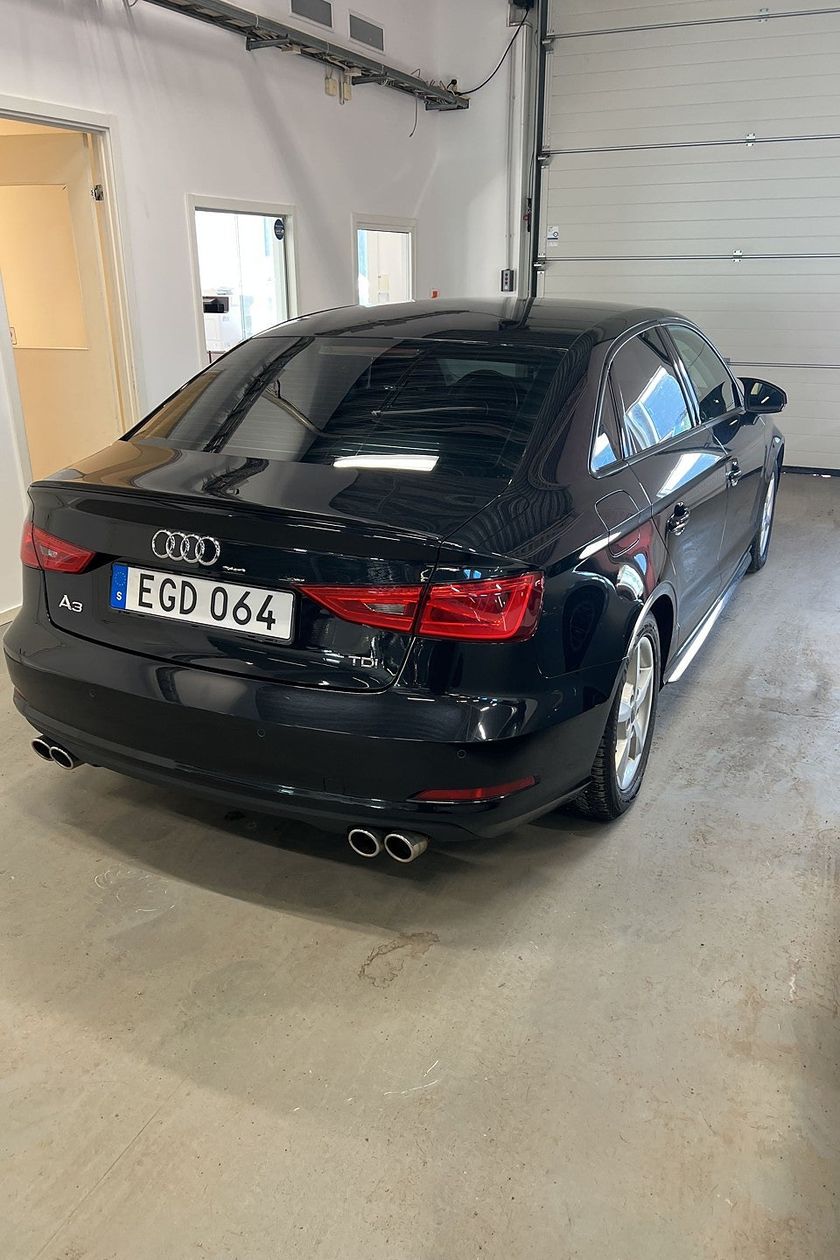 Bild 4 av Audi A3 Sedan 2.0 TDI 150hk Aut Ambition Backkamera