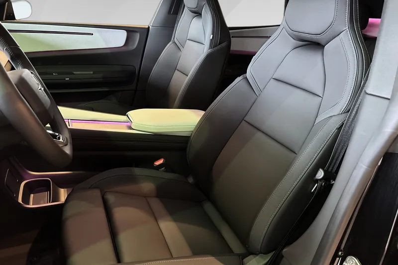 Polestar 4 Long Range Dual motor bilde 10
