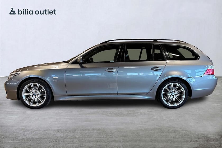 Bild 3 av BMW 530d xDrive Touring 530 xd M-Sport | Panorama | Navi | Värmare