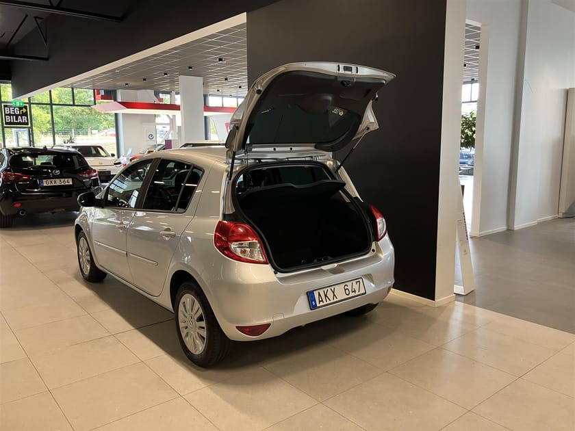 Bild 5 av Renault Clio  Halvkombi 1.2 75hk E85 5-Dörrars