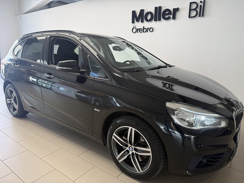 Bild 1 av BMW 220d xDrive Active Tourer 220 190HK I Drag I Bkamera I Navi