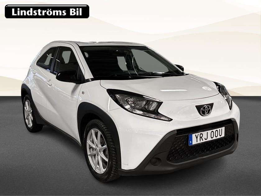 Bild 3 av Toyota Aygo X 1.0 Play V-hjul Leasing