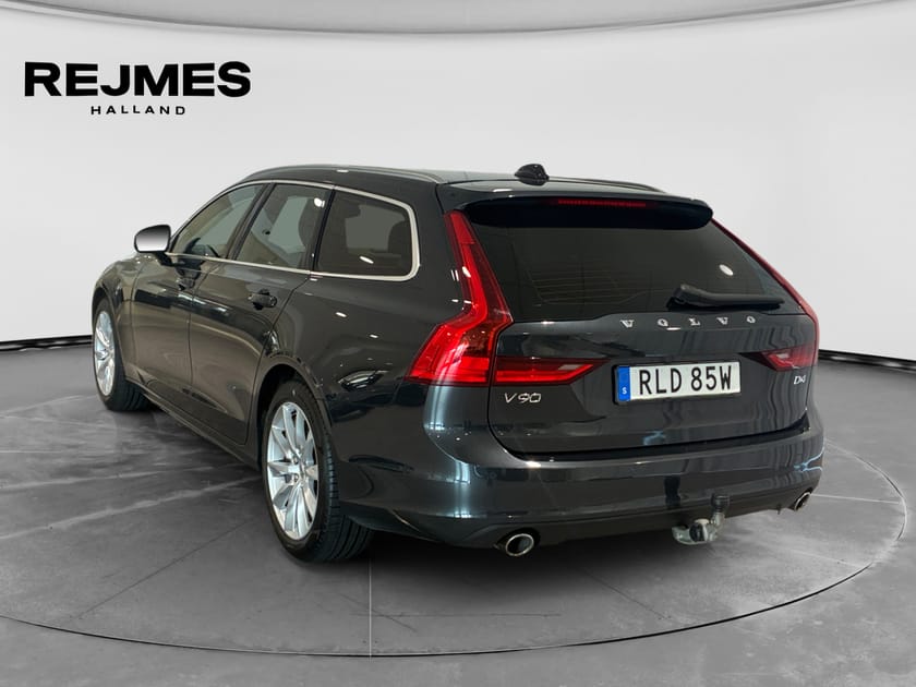 Bild 2 av Volvo V90 D4 Momentum SE