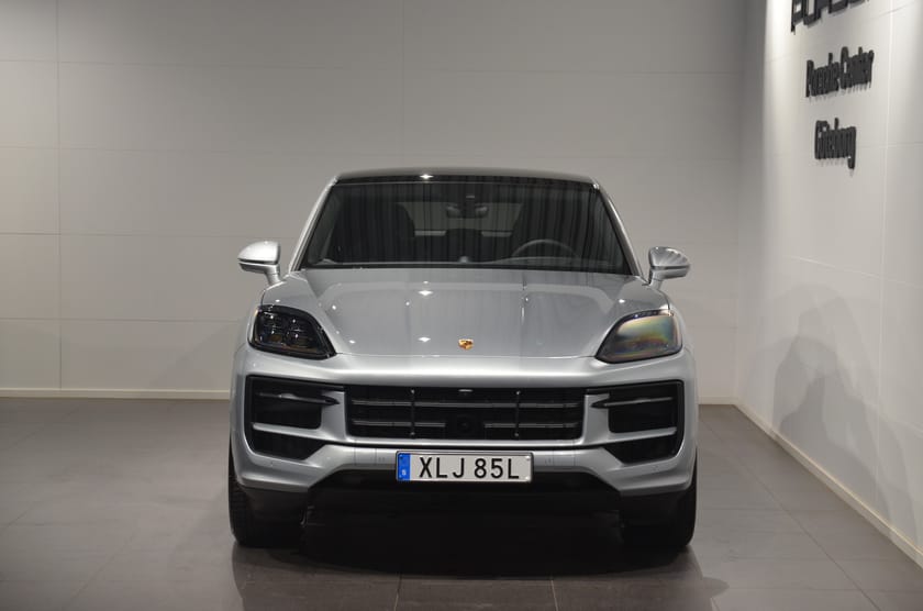 Bild 3 av Porsche Cayenne Coupé E-Hybrid Black Edition / Leasebar