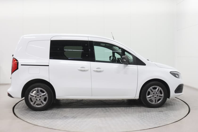 Bilde 5 av Mercedes-Benz Citan 110 CDI 3-seter, Ryggekamera, Hengerfeste, Navi, DAB++