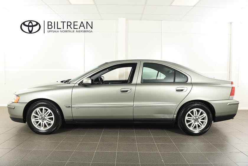 Bild 3 av Volvo S60 2.4 Business Fullservad Drag 2 nycklar S&V-Hjul