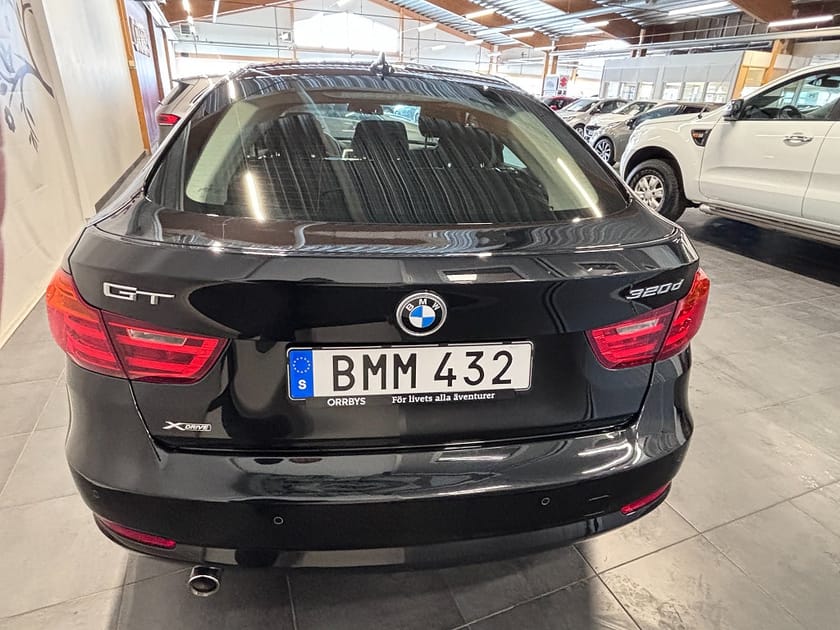 Bild 4 av BMW 320d xDrive GT Panorama Sportstolar Bluetooth V-Hjul Farth