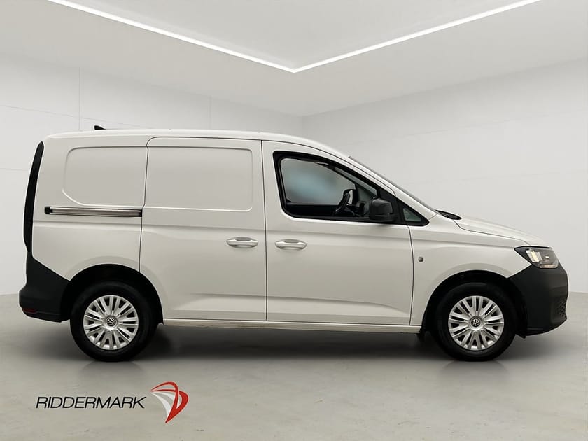 Bild 2 av Volkswagen Caddy Cargo Värmare PDC Skinn CARPLAY Moms