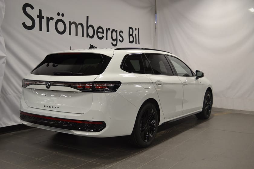 Bild 3 av Volkswagen Passat Sportscombi 2.0 TDI 193 DSG7 4M R-LINE