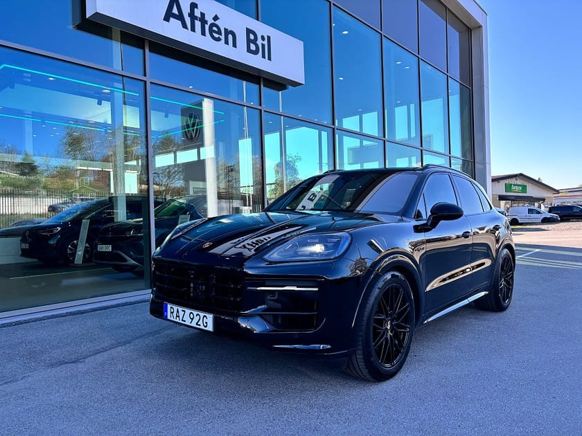 Bild 1 av Porsche Cayenne S E-Hybrid *Se spec - VAT / Leasebar