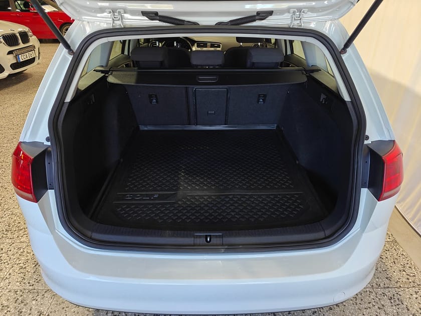 Bild 5 av Volkswagen Golf Sportscombi 1.2 TSI BMT Manuell, 105hk, Vinterhjul