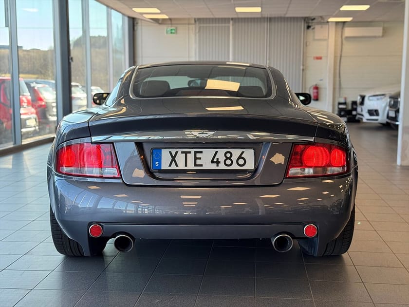 Bild 3 av Aston Martin V12 Vanquish 5.9 466hk Die Another Day 2003