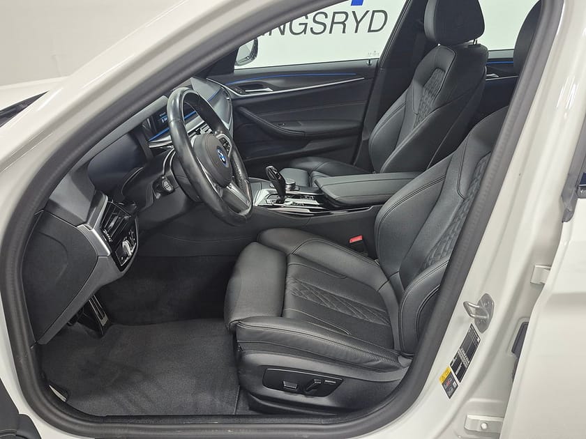 Bild 2 av BMW 530e Touring M-SPORT Plug in 292HK Läder