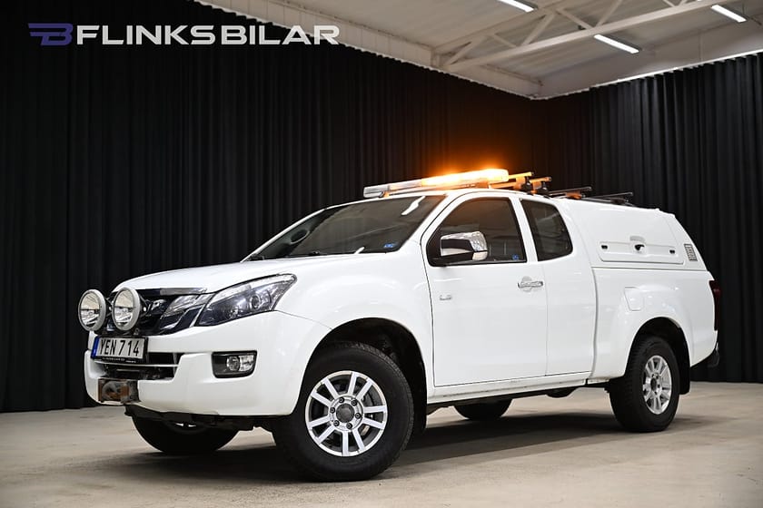 Bild 1 av Isuzu D-Max Space Cab 2.5 4WD 163HK Automat|Kåpa|Vinsch|Lågmil|EnÄgare|Moms