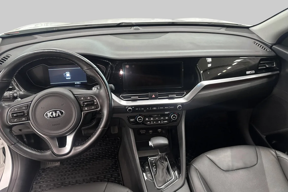 picture of a car