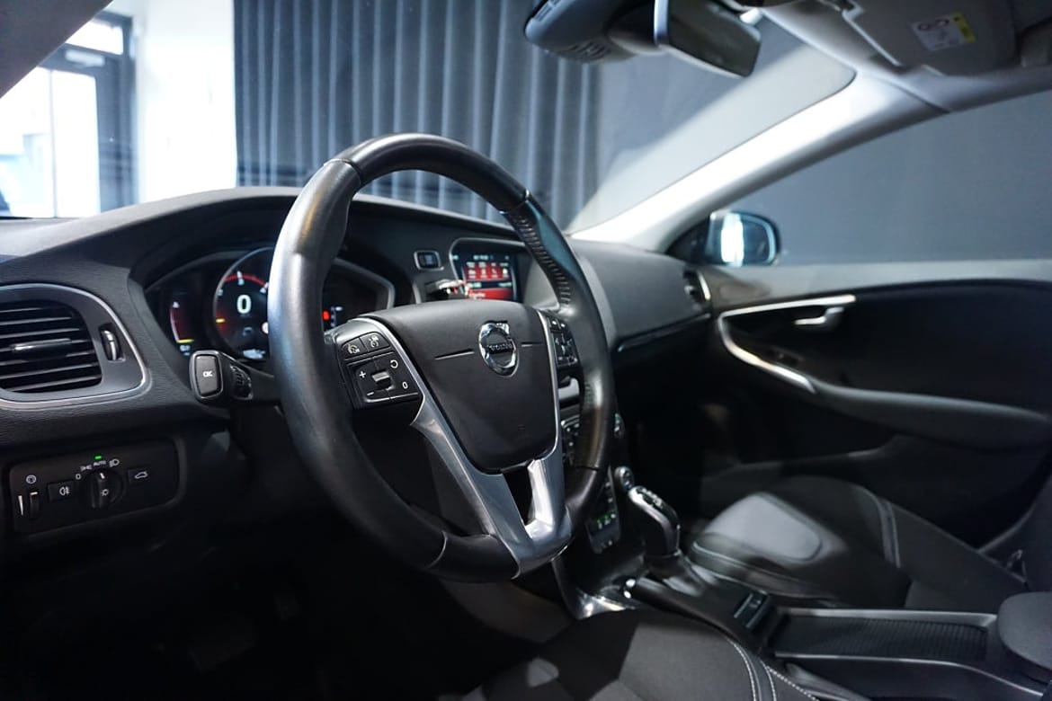 Volvo V40 2017 - miniatyr 12