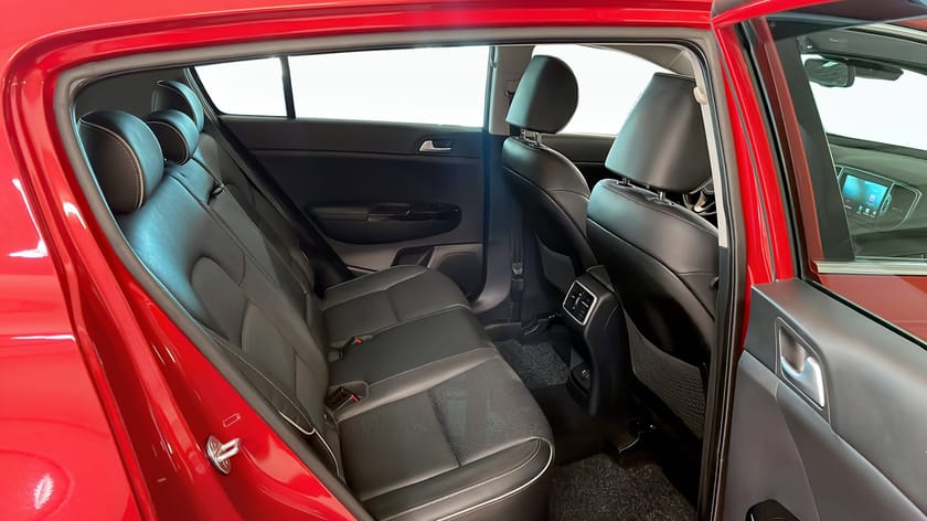Bild 5 av Kia Sportage Advace, JBL, Rattvärme, El stolar fram, B-kamera, Navi