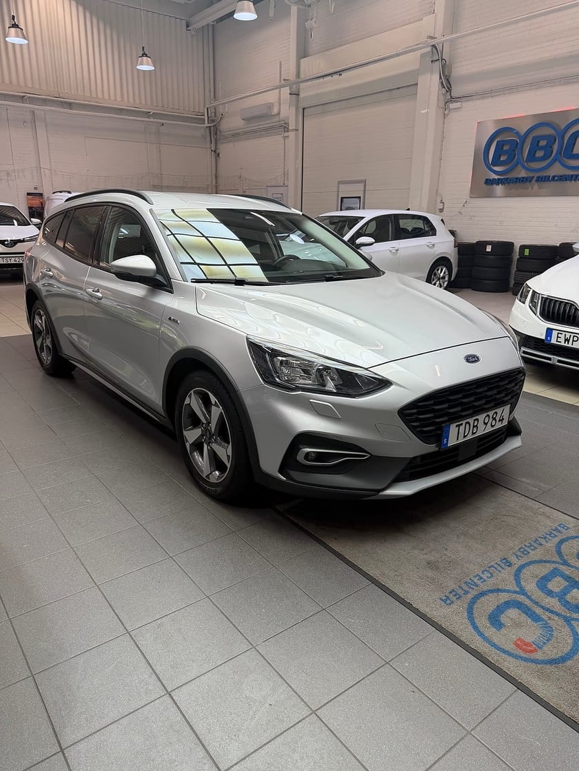 Bild 3 av Ford Focus Active Kombi 1.0 EcoBoost Hybrid B-Kam/Moms