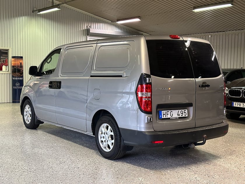Bild 3 av Hyundai H-1 Cargo 2.5l CRDi Automat 170hk RWD S+V Däck ny-Servad
