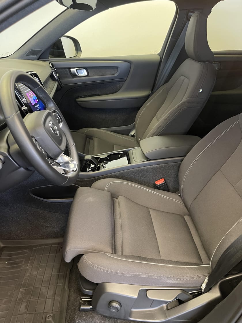 Bild 5 av Volvo XC40 Recharge Single Motor Core / Tonade rutor / Navigation / Backkamera /