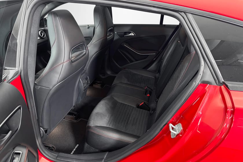 Bild 5 av Mercedes-Benz CLA 220 d Shooting Brake AMG B-KAMERA