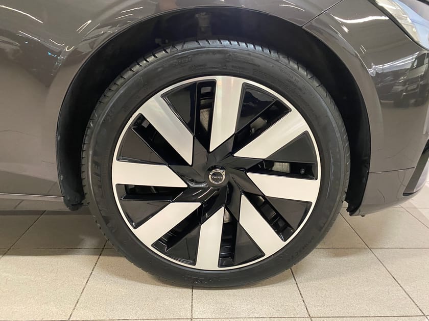 Bild 3 av Volvo V90 T6 Plus Dark Nordic Edition