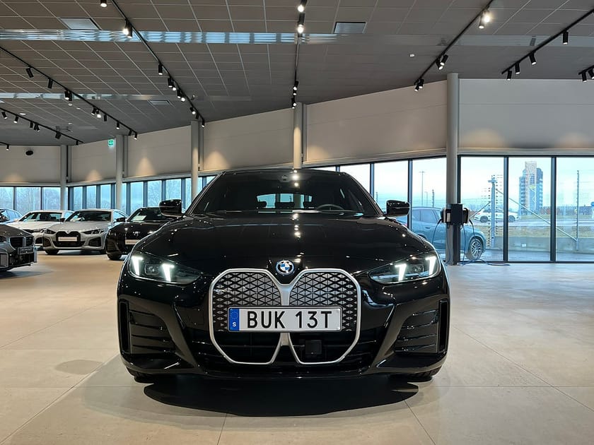 Bild 2 av BMW i4 eDrive40 Gran Coupé M Sport Adapt Farthållare Rattvärme Drag 4,95%
