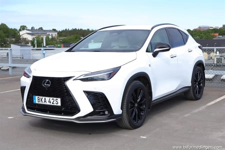 Lexus NX 450h+ E-Four F Sport Plug-In S/V-hjul 1 ägare