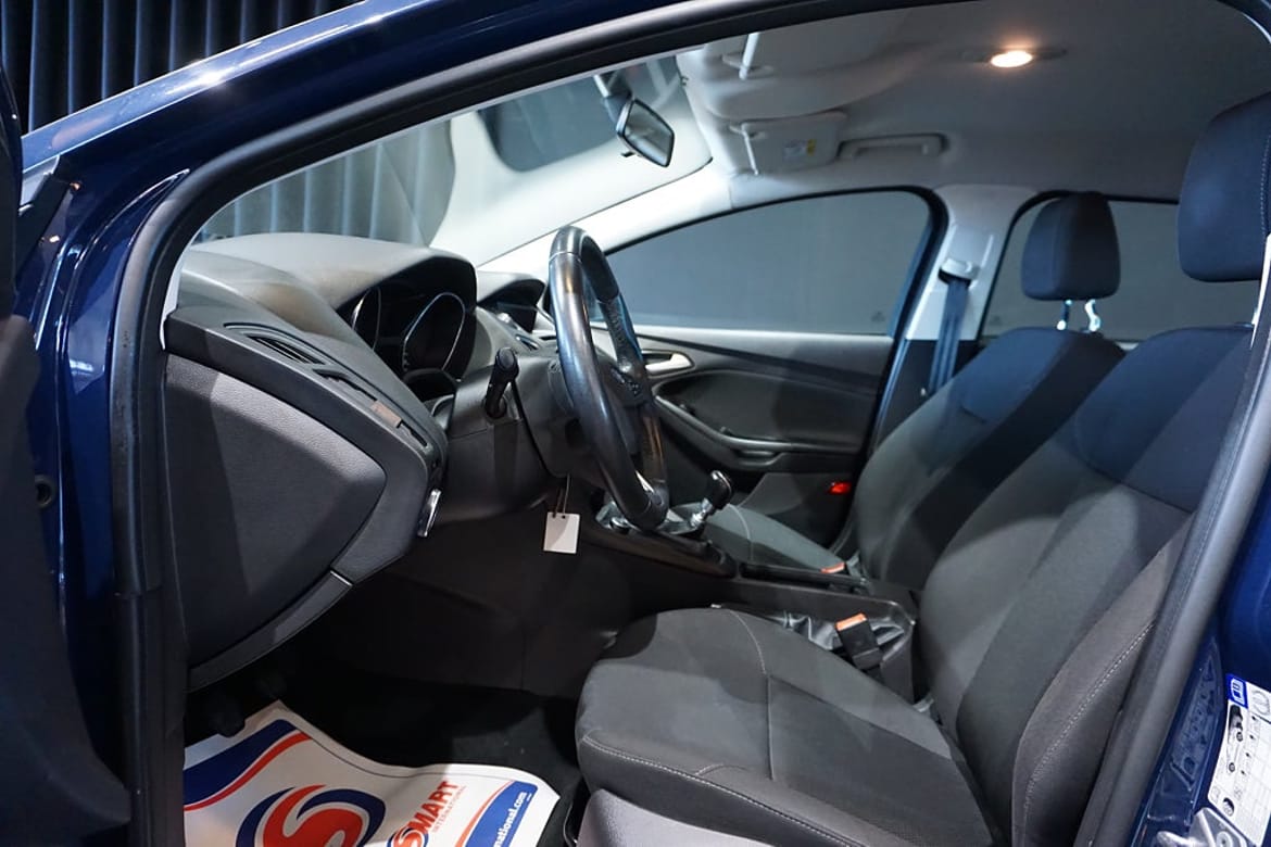 Ford Focus 2016 - miniatyr 10