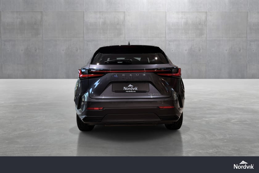 Bilde 5 av Lexus NX 450h+ Executive Tech / Firehjulstrekk / Skinn