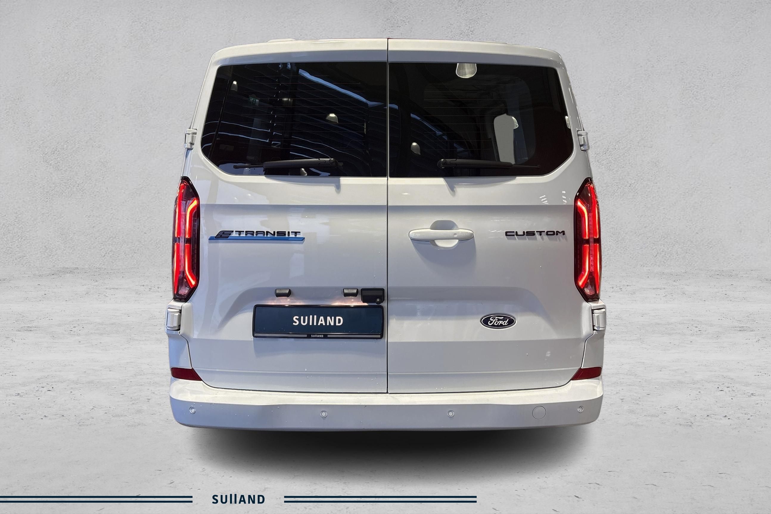 Thumnail bilde 3 av Ford E-Transit Custom 320