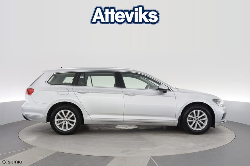 Bild 2 av Volkswagen Passat Sportscombi TSI 150hk DSG Drag Nav Värm Kamera