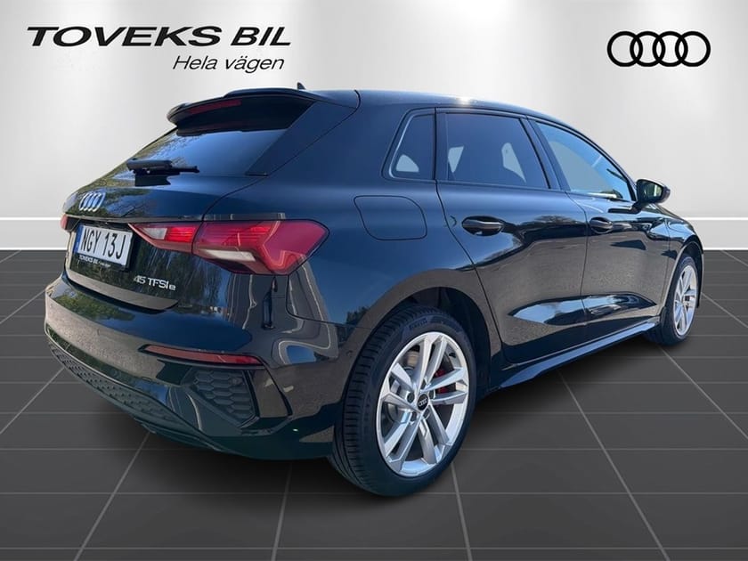 Bild 5 av Audi A3 Sportback 45 TFSI e S LINE