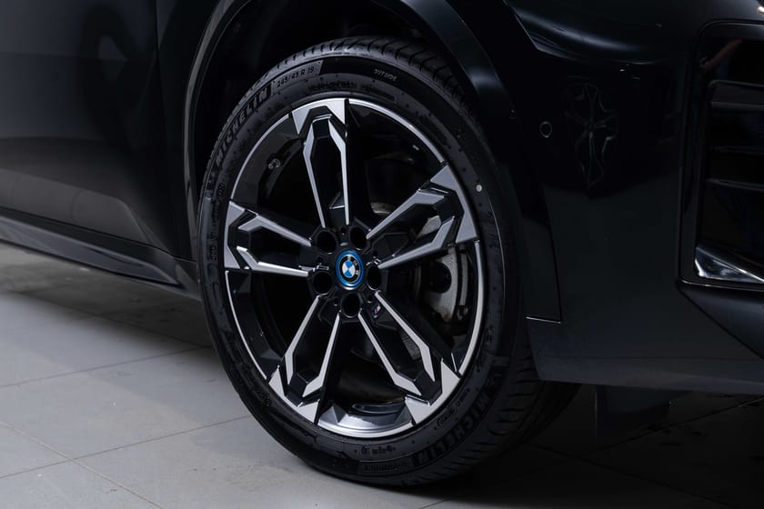 Bilde 3 av BMW iX2 xDrive30 6,29% Rente - FullyCharge-Hengerfeste-Harman/Kardon