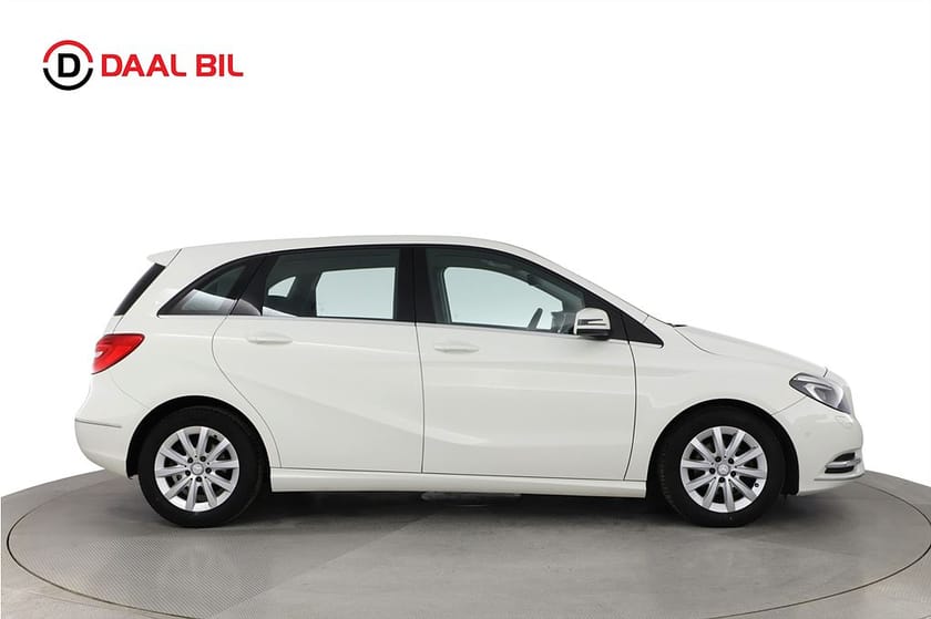 Bild 5 av Mercedes-Benz B 180 122HK P-SENSORER FARTHÅLLARE BI-XENON BT