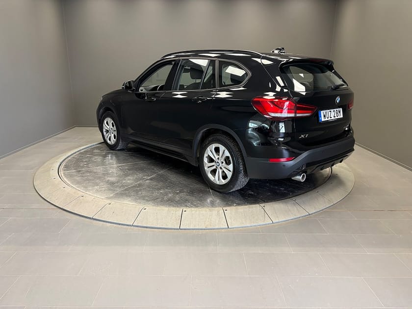 Bild 3 av BMW X1 xDrive25e Model Sport