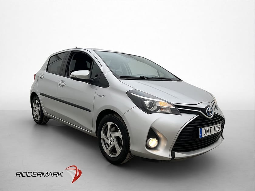 Bild 1 av Toyota Yaris Hybrid Active Kamera 2-Zons Låg skatt 0,33L/Mil